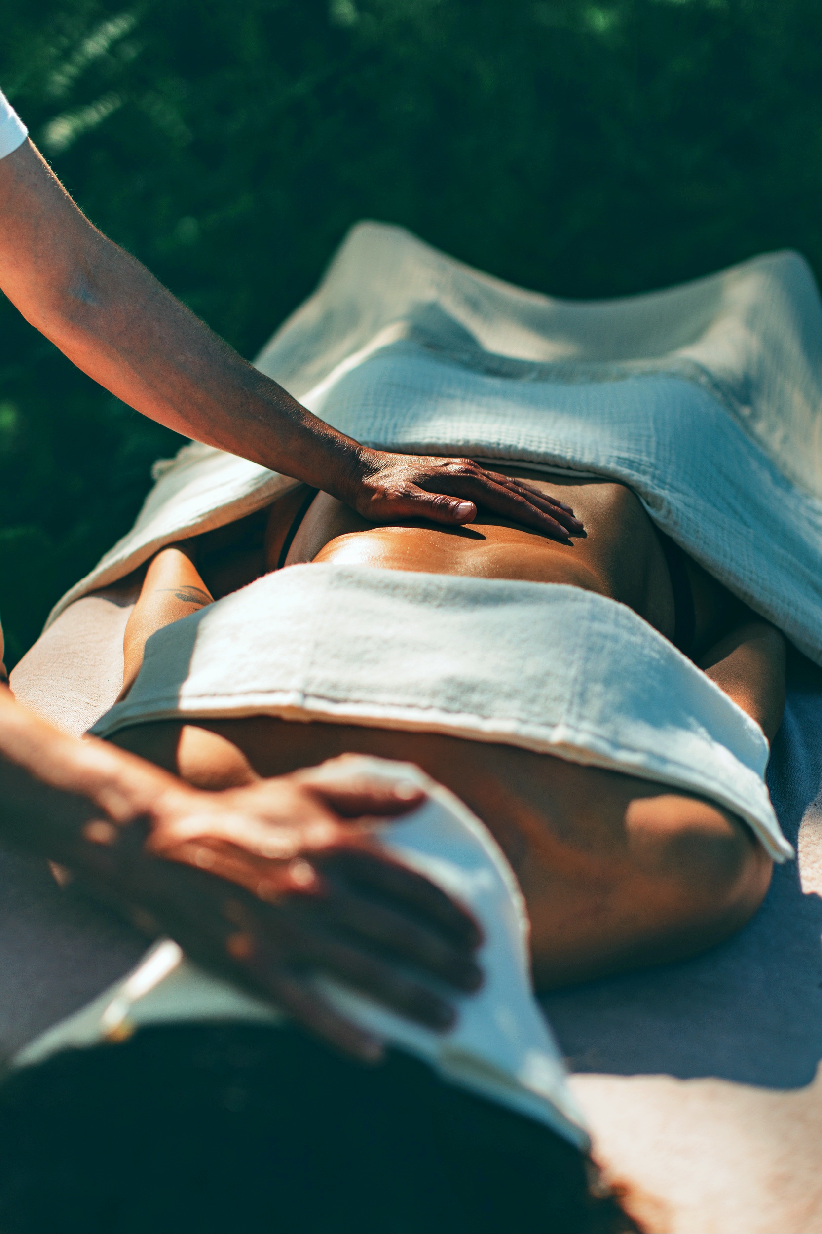 Fabien, masseur à Biarritz, reliant connaissance du corps et fluidité du geste